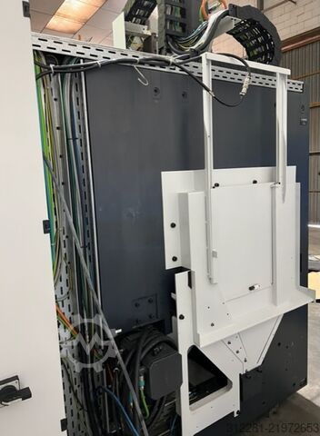 Universal machining center MIKRON HSM 400
