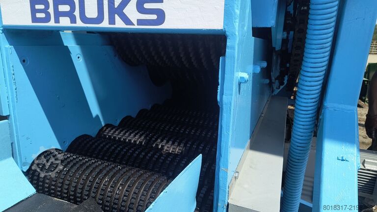 Chipper Bruks 700 / 400