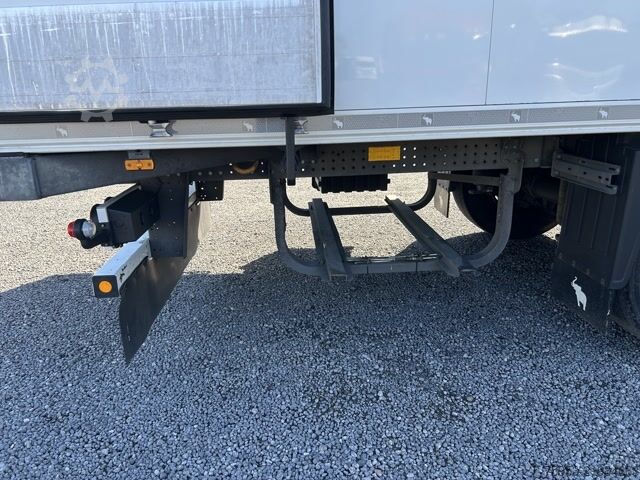 Reefer semitrailer Schmitz Cargobull SKO 24 Rohrbahn Carrier Vector HE19