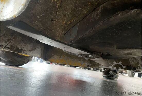 Remote controlled self-propelled lawn mower Spider MINI II 4X4 / KOSIARKA STEROWANA PILOTEM