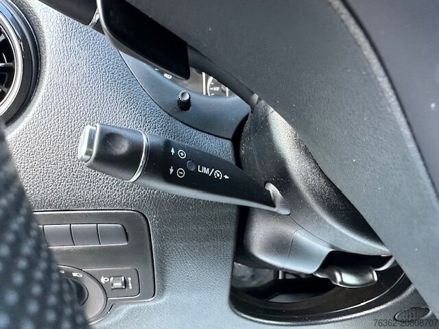 Kleinbus Mercedes-Benz Vito Tourer 114 CDI Pro 4x4 lang 9-Sitze