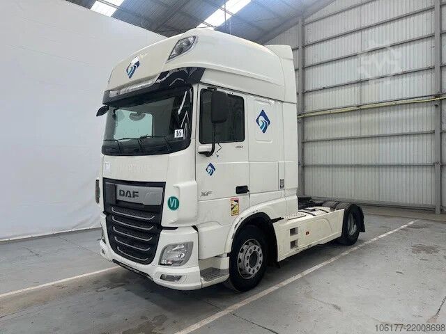 Standard-SZM DAF XF 106.480 SUPERSPACECAB