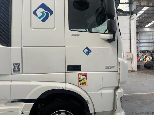 Standard-SZM DAF XF 106.480 SUPERSPACECAB
