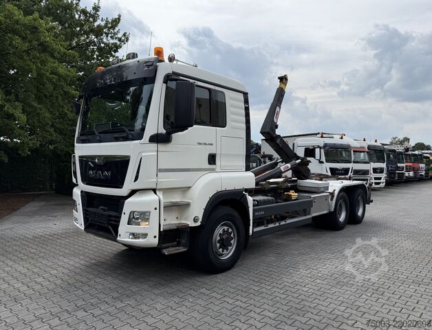 Tipper truck MAN TGS 26.480 6X6H Haken