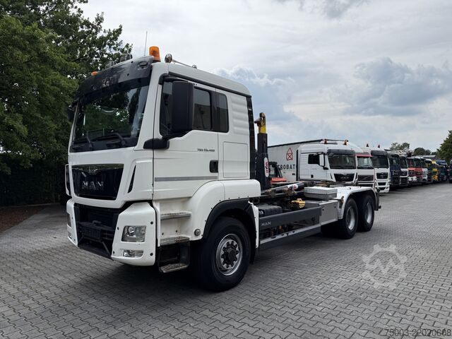 Tipper truck MAN TGS 26.480 6X6H Haken
