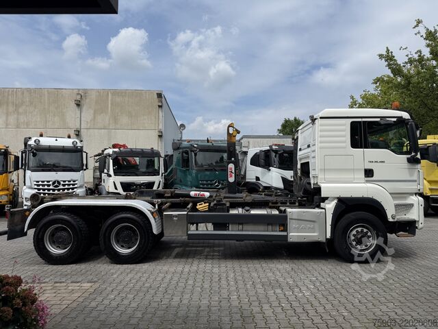 Tipper truck MAN TGS 26.480 6X6H Haken