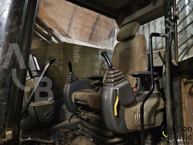 Raupenbagger Caterpillar 320 D