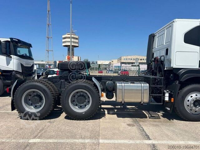 IVECO T-WAY truck tractor IVECO T-WAY