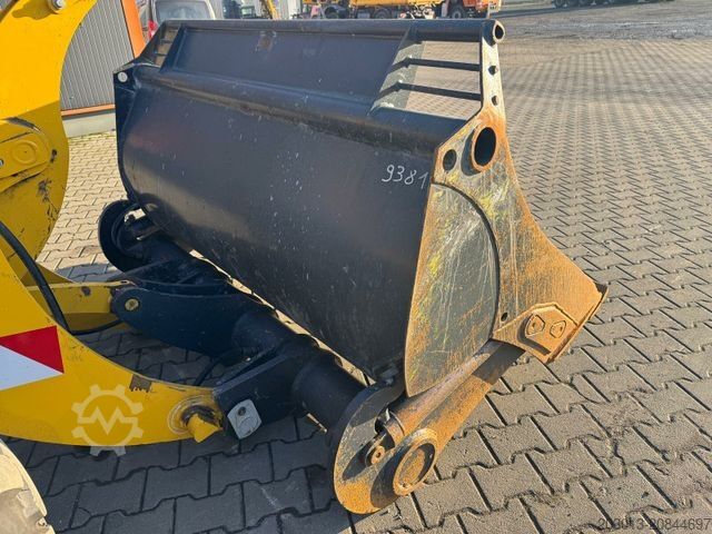 Radlader KOMATSU WA 100M-8E0 Radlader 8 Ton - 3931 H - 0,75m³