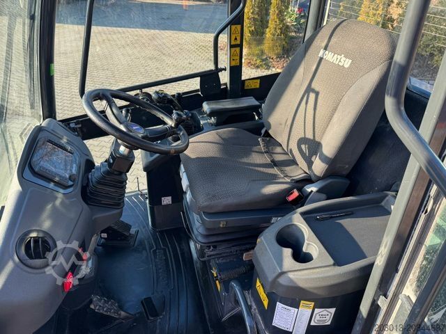 Radlader KOMATSU WA 100M-8E0 Radlader 8 Ton - 3931 H - 0,75m³