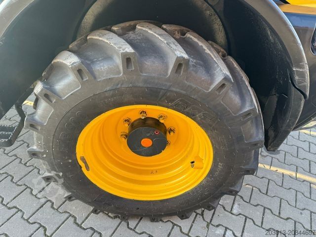 Radlader KOMATSU WA 100M-8E0 Radlader 8 Ton - 3931 H - 0,75m³