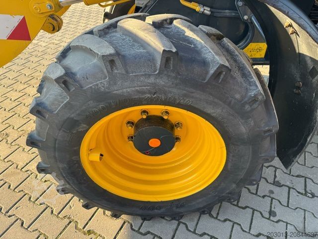 Radlader KOMATSU WA 100M-8E0 Radlader 8 Ton - 3931 H - 0,75m³