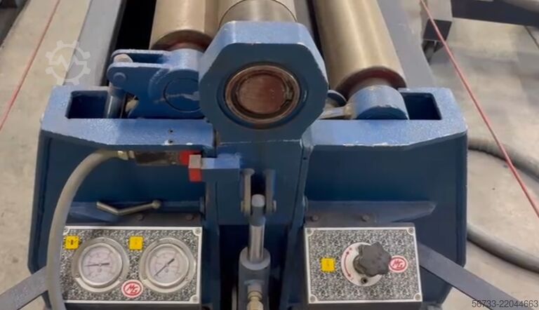 Hydraulic four-roll bending machine MG 2050 x 4 / 2 mm CNC