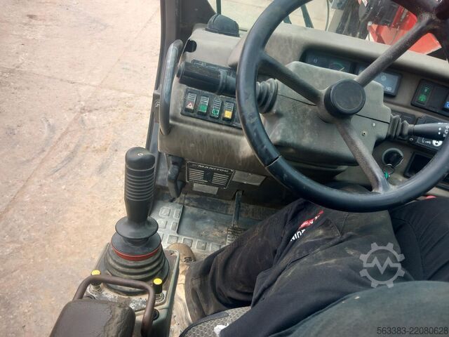 Telescopic forklift Manitou MRT1742