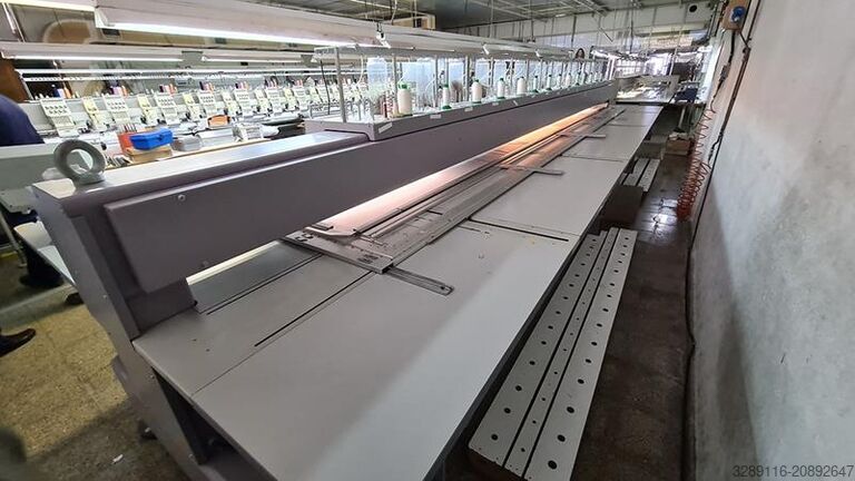 Stickmaschine ZSK XCF 1511-400