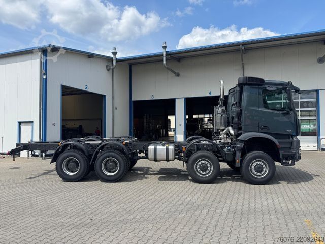 Truck chassis MERCEDES-BENZ Arocs 5 neu 4551 AK 8x8 Allrad NMV Nebenantrieb