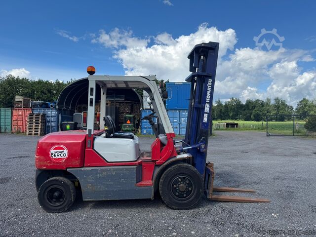 Off-road forklift Komatsu FD35T - 7