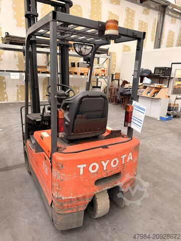 Electric Forklift TOYOTA 5 FPE 13