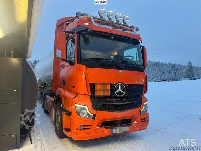 Standard tractor Mercedes-Benz Actros