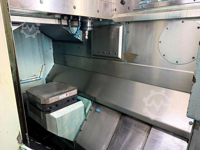 High-speed machining center MIKRON HSM400