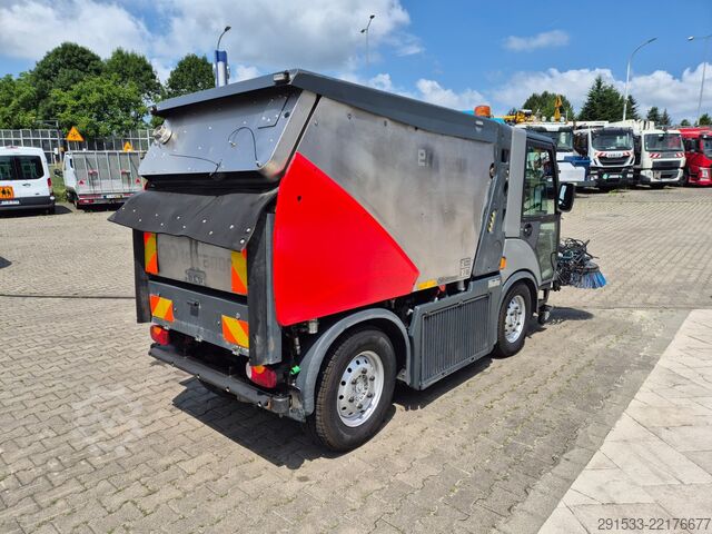 Kehrmaschine LKW Hako Citymaster 2200