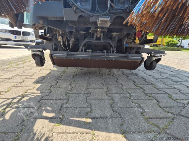 Kehrmaschine LKW Hako Citymaster 2200