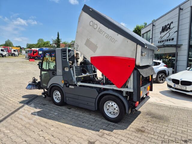Sweeper truck Hako Citymaster CM 2200 - Serviced!