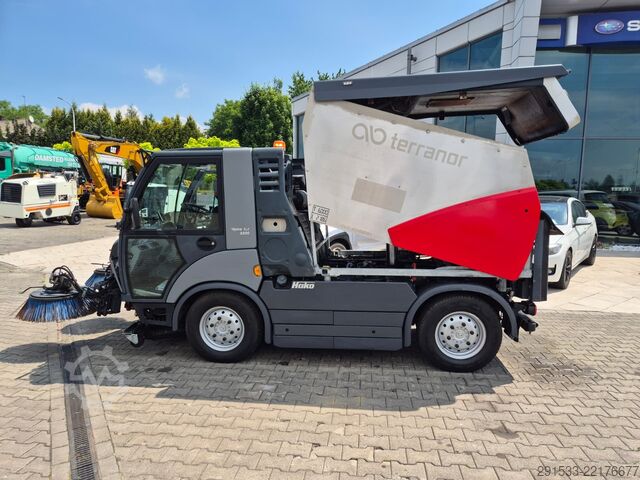 Kehrmaschine LKW Hako Citymaster 2200