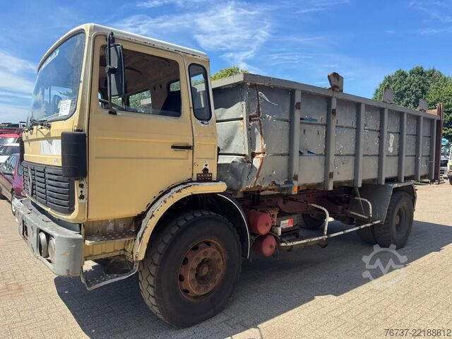 Kipper Renault G260 **BENNE-TIPPER**