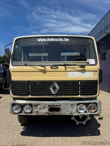 Kipper Renault G260 **BENNE-TIPPER**