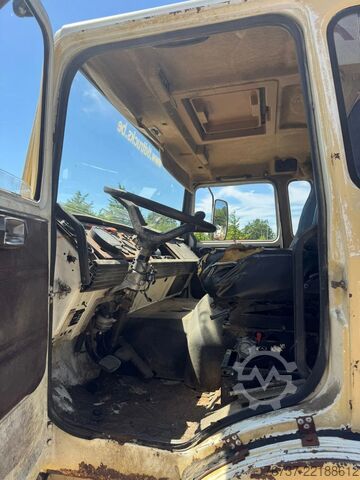 Kipper Renault G260 **BENNE-TIPPER**