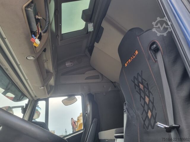 LKW mit Pritsche (offen) Iveco Stralis AS 260-46 Motorbrandschaden