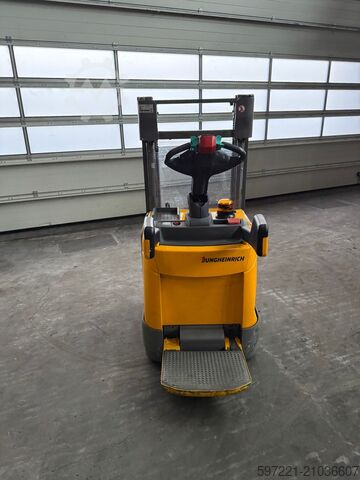 Palettenstapler Jungheinrich ERC 214 KP Lithium
