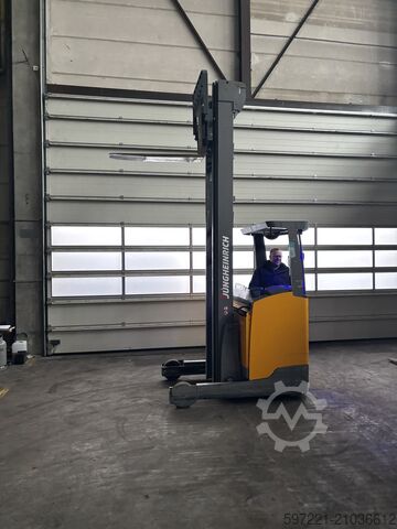 Schubmaststapler Jungheinrich ETV 216 Lithium