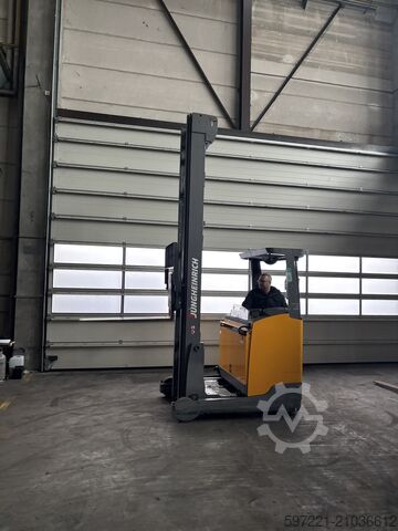 Schubmaststapler Jungheinrich ETV 216 Lithium