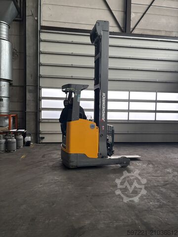 Schubmaststapler Jungheinrich ETV 216 Lithium