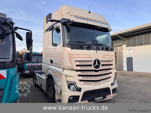 Standard tractor unit MERCEDES-BENZ 1848 LS Actros 5  GigaSpace Steel/Air Susp