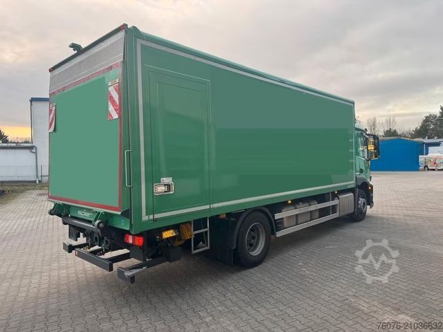 Box truck MERCEDES-BENZ 1824 L Koffer 7.2 Seitentür  LBW 2t Kamera