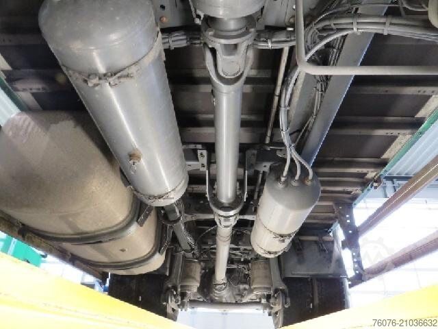 Box truck MERCEDES-BENZ 1824 L Koffer 7.2 Seitentür  LBW 2t Kamera