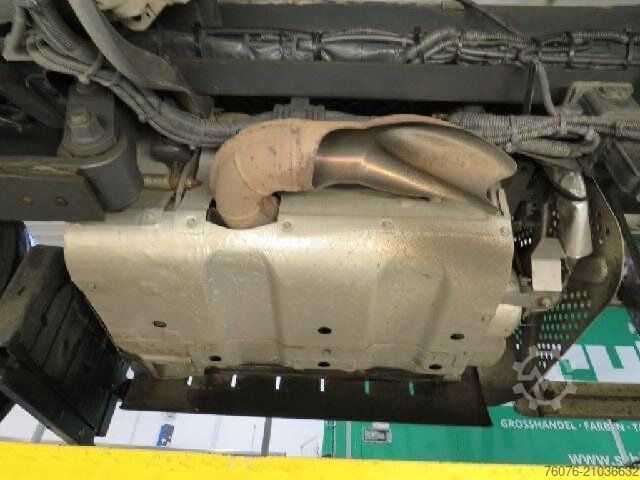 Box truck MERCEDES-BENZ 1824 L Koffer 7.2 Seitentür  LBW 2t Kamera