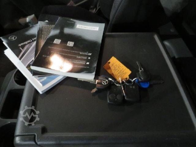 LKW mit Kofferaufbau MERCEDES-BENZ Atego 1524 L 7.2 m Koffer LBW2t Seitentür Kamera