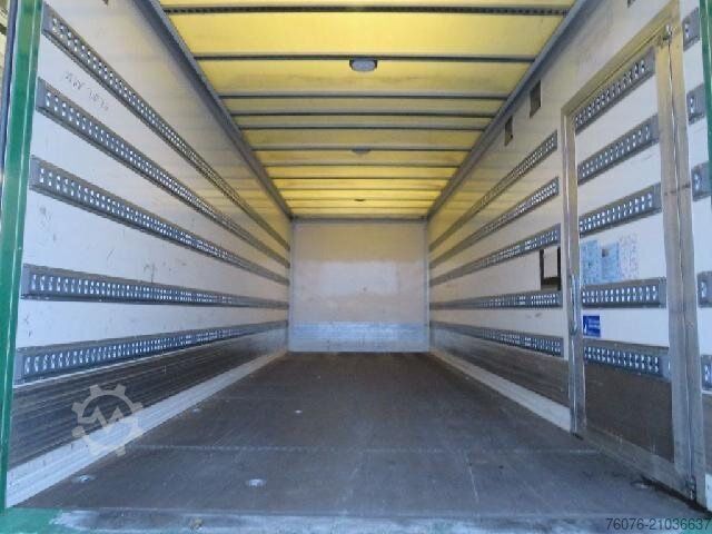 LKW mit Kofferaufbau MERCEDES-BENZ Atego 1524 L 7.2 m Koffer LBW2t Seitentür Kamera