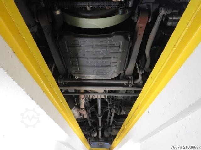 LKW mit Kofferaufbau MERCEDES-BENZ Atego 1524 L 7.2 m Koffer LBW2t Seitentür Kamera