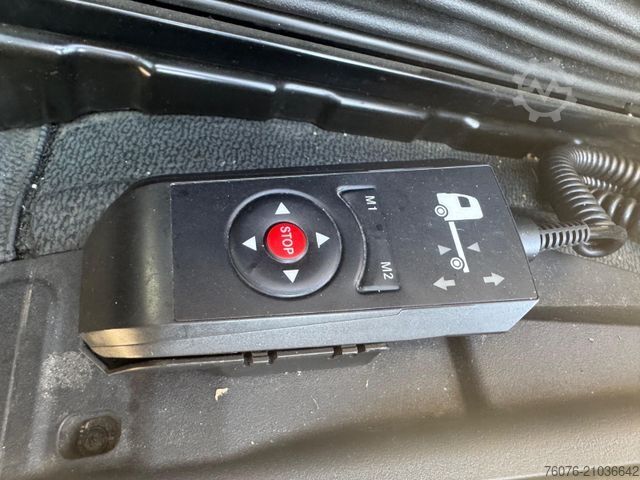 LKW mit Kofferaufbau MERCEDES-BENZ Antos 2535 L 6x2/4 Frischdienst LBW 2t