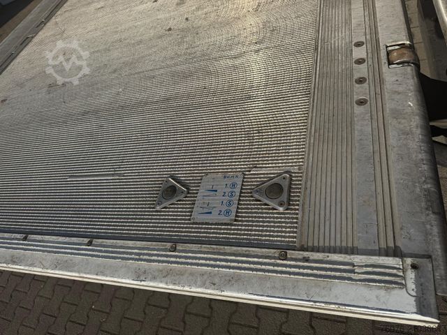 Kühlkoffer-LKW MERCEDES-BENZ Antos 2535 L 6x2/4 Frischdienst LBW 2t