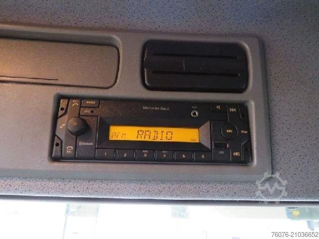 LKW mit Kofferaufbau MERCEDES-BENZ Atego 1524 L 7.4 m Koffer LBW2t Seitentür Kamera