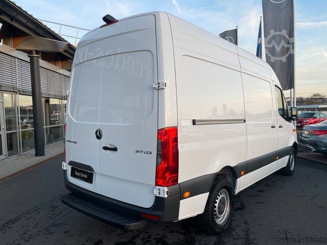 High top van MERCEDES-BENZ Sprinter 317 CDI 3665 9G Klima 360 MBUX