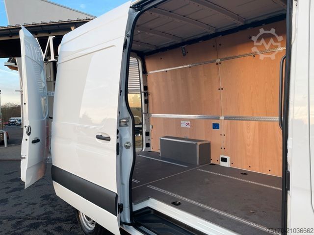 High top van MERCEDES-BENZ Sprinter 317 CDI 3665 9G Klima 360 MBUX