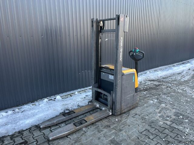 Deichselstapler Jungheinrich EJC216