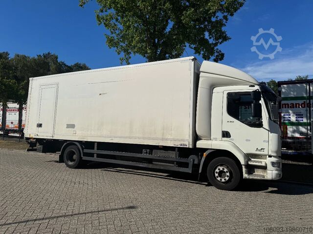 Suitcase DAF LF 230 Bakwagen